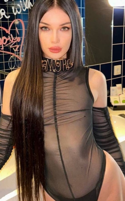 Транссексуалка Адель