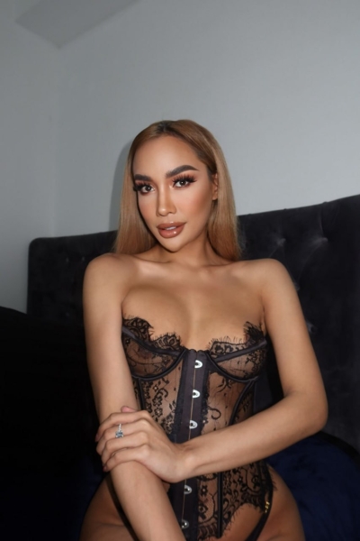 Транссексуалка Марина